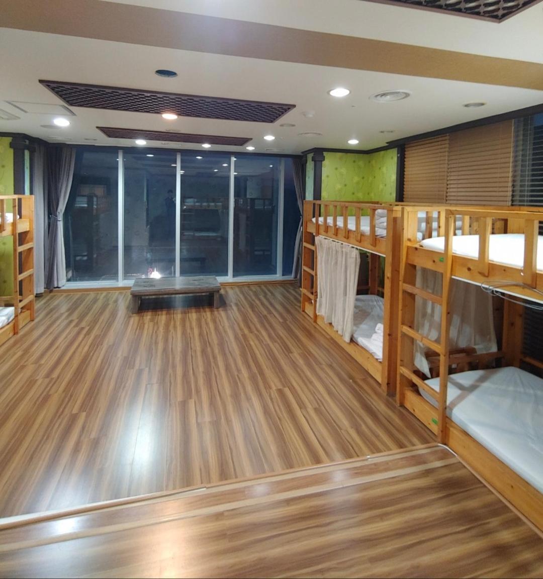 Seom Guesthouse Seogwipo Exterior photo